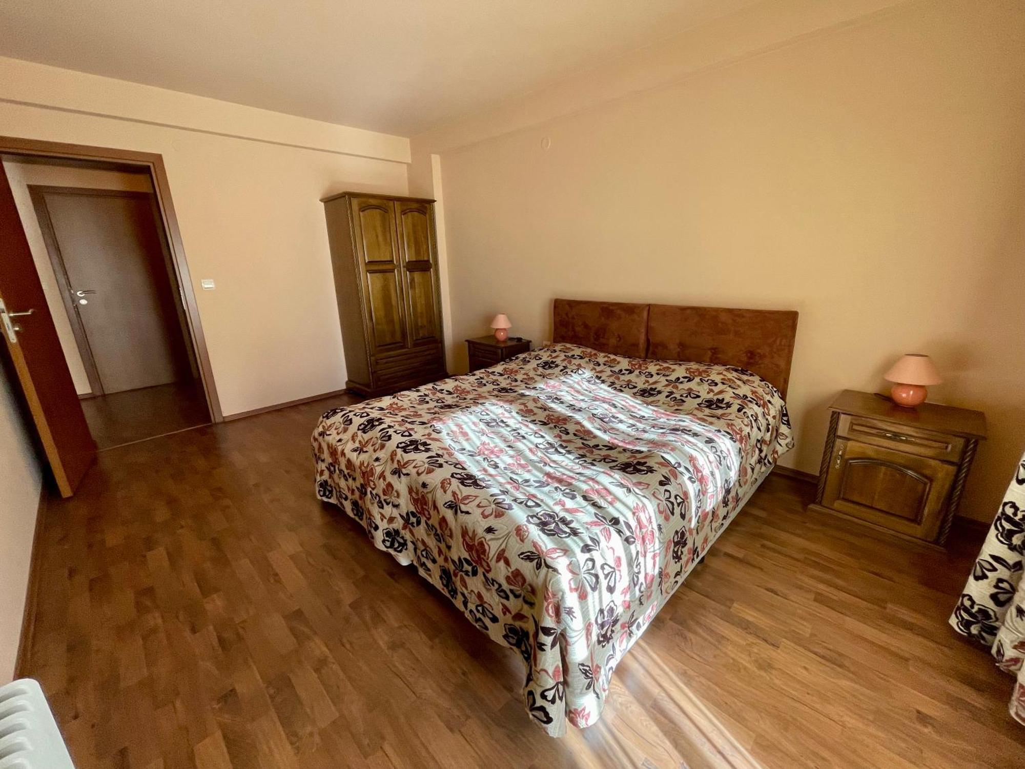 Private Apartments Next To Bellevue Residence Bansko Exterior foto